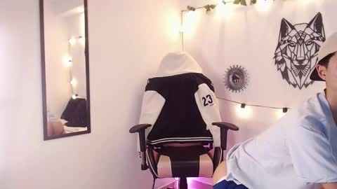 Snapshot of maiky_cooper chatting on February 8, 8:31 am Maiky Cooper online show from February 8, 8:31 am