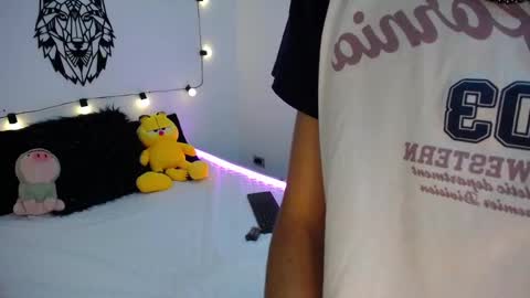 Snapshot of maiky_cooper chatting on February 19, 3:28 am Maiky Cooper online show from February 19, 3:28 am