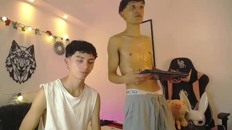 Snapshot of maiky_cooper chatting on February 24, 2:19 am Maiky Cooper online show from February 24, 2:19 am