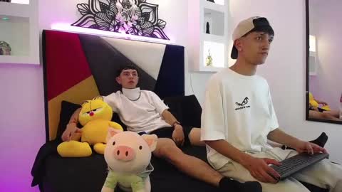 Snapshot of maiky_cooper chatting on February 25, 4:03 am Maiky Cooper online show from February 25, 4:03 am