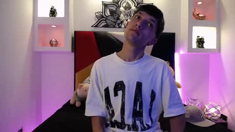 Snapshot of maiky_cooper chatting on February 28, 3:59 am Maiky Cooper online show from February 28, 3:59 am