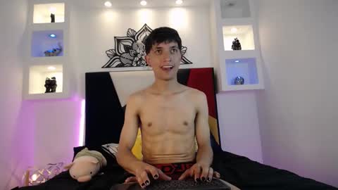 Snapshot of maiky_cooper chatting on March 1, 10:24 am Maiky Cooper online show from March 1, 10:24 am