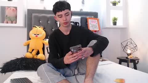 Snapshot of maiky_cooper chatting on March 12, 4:19 am Maiky Cooper online show from March 12, 4:19 am