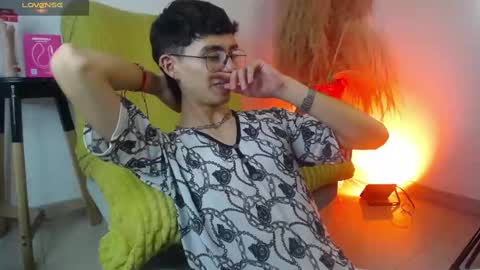 Snapshot of maiky_cooper chatting on September 10, 4:07 pm Maiky Cooper online show from September 10, 4:07 pm