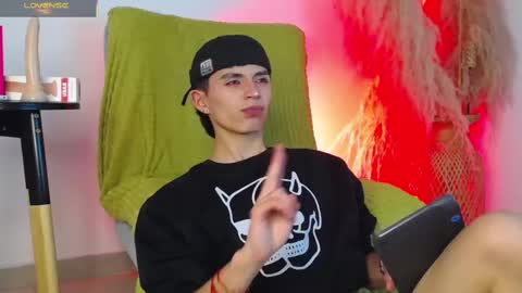 Snapshot of maiky_cooper chatting on September 15, 8:42 pm Maiky Cooper online show from September 15, 8:42 pm