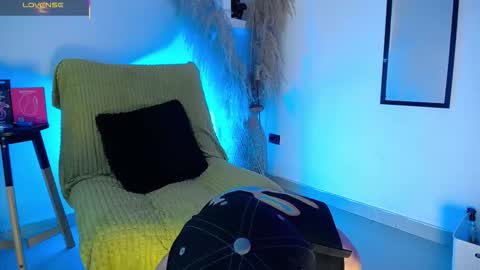 Snapshot of maiky_cooper chatting on September 17, 8:54 pm Maiky Cooper online show from September 17, 8:54 pm