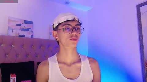 Snapshot of maiky_cooper chatting on September 24, 8:28 am Maiky Cooper online show from September 24, 8:28 am