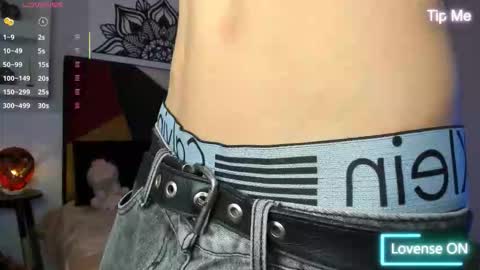 Snapshot of maiky_cooper chatting on October 14, 8:31 pm Maiky Cooper online show from October 14, 8:31 pm