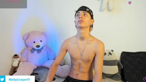 Snapshot of maiky_cooper01 chatting on May 10, 3:06 pm maiky_cooper01 online show from May 10, 3:06 pm