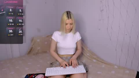 Your kitty online show from June 19, 4:11 pm