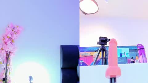 Snapshot of maily_zans chatting on February 26, 8:08 pm Maily online show from February 26, 8:08 pm