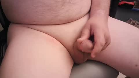 Snapshot of mainttech chatting on November 3, 2:02 am Gilly online show from November 3, 2:02 am