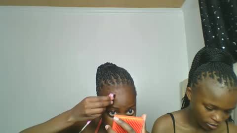 Snapshot of maira_luv1 chatting on February 12, 8:53 am maira luv1 online show from February 12, 8:53 am