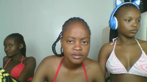 Snapshot of maira_luv1 chatting on February 17, 8:48 pm maira luv1 online show from February 17, 8:48 pm