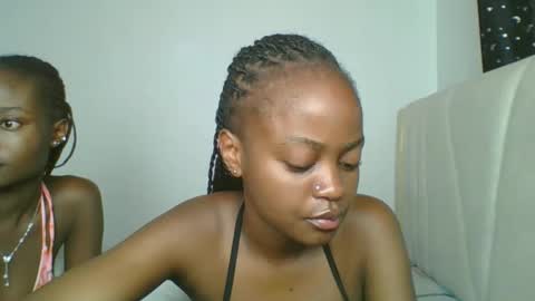 Snapshot of maira_luv1 chatting on February 20, 8:49 am maira luv1 online show from February 20, 8:49 am