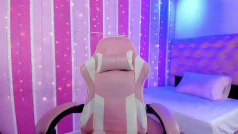 MAIRA online show from April 24, 7:38 pm