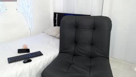 maison_xmed online show from March 24, 11:54 pm