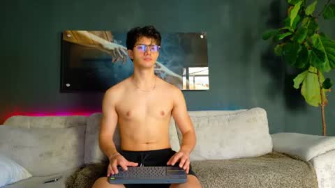 Bastian Arslan online show from June 27, 2:55 pm