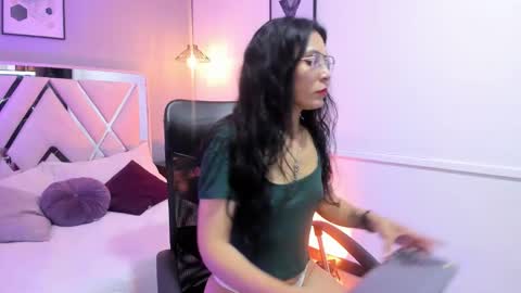 Camila  online show from November 18, 3:01 am