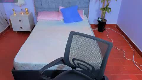 MAITE STONE1 online show from January 11, 3:33 am