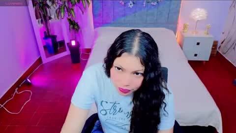 Snapshot of maite_stone1 chatting on February 18, 3:24 am MAITE STONE1 online show from February 18, 3:24 am