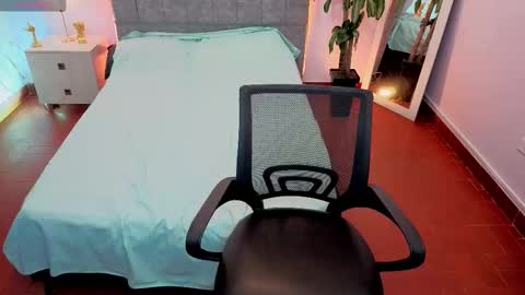 Snapshot of maite_stone1 chatting on March 12, 4:18 am MAITE STONE1 online show from March 12, 4:18 am