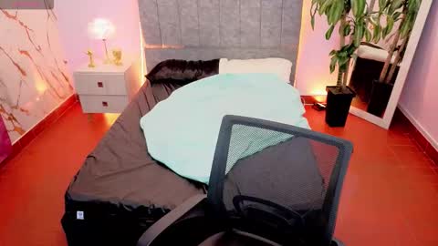 Snapshot of maite_stone1 chatting on March 17, 3:22 am MAITE STONE1 online show from March 17, 3:22 am