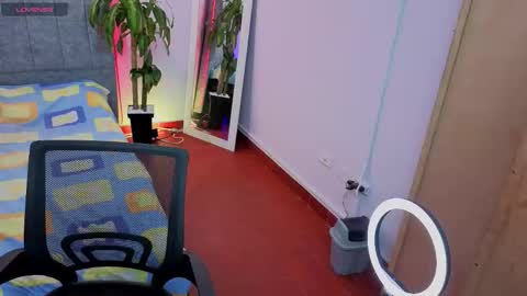 Snapshot of maite_stone1 chatting on March 22, 3:43 am MAITE STONE1 online show from March 22, 3:43 am