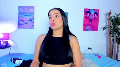 mai  online show from September 13, 7:02 pm