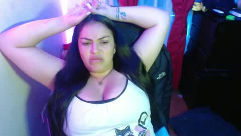 Snapshot of maitte_22 chatting on February 19, 4:12 am Hello friends Im on another account online show from February 19, 4:12 am