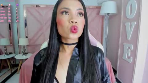 Snapshot of maiyajoness chatting on October 15, 4:01 am maiyajoness online show from October 15, 4:01 am