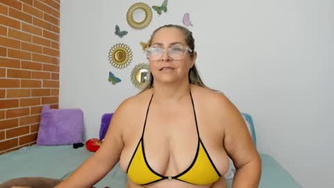 maja_hills online show from January 3, 10:51 pm