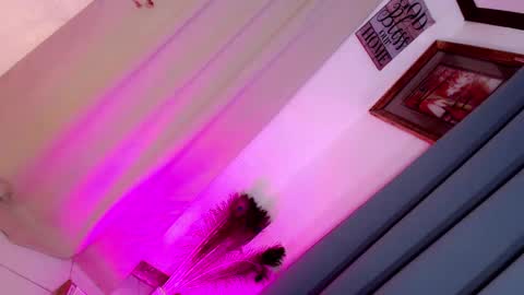 majesticcock_kyla online show from December 3, 11:36 pm