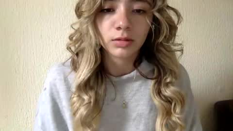 majo_gomezz online show from March 16, 8:24 pm
