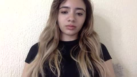 majo_gomezz online show from June 13, 4:21 am
