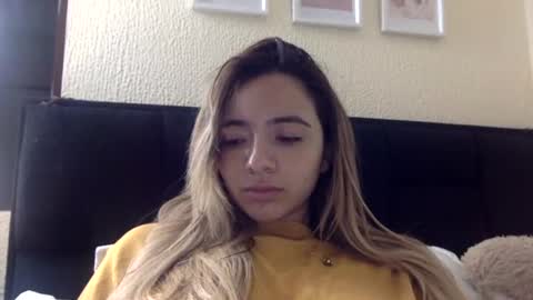majo_gomezz online show from July 1, 5:20 am