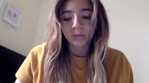 majo_gomezz online show from July 1, 5:23 pm