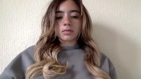 majo_gomezz online show from July 2, 5:30 pm