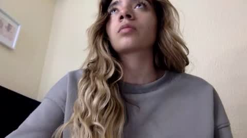 majo_gomezz online show from July 12, 5:09 am