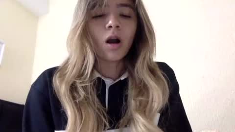 majo_gomezz online show from August 2, 2:10 am
