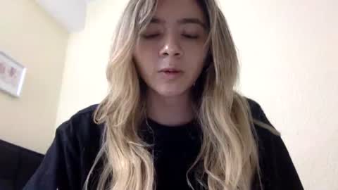 majo_gomezz online show from August 3, 3:16 am