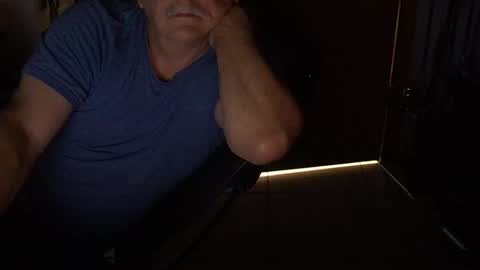 Snapshot of majormike34 chatting on March 21, 10:42 am majormike34 online show from March 21, 10:42 am