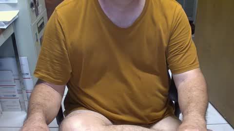 Snapshot of majormike34 chatting on April 17, 12:08 pm majormike34 online show from April 17, 12:08 pm