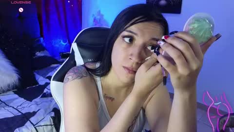 Celeste Bonet  online show from November 20, 12:16 pm