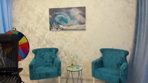 Chloe online show from March 4, 9:40 am