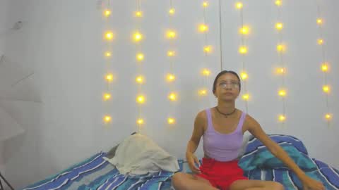 Snapshot of make_me_feel_ chatting on March 1, 1:13 pm Shawna Tom online show from March 1, 1:13 pm