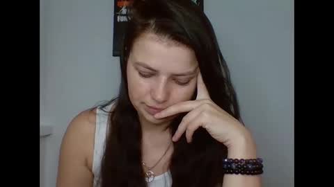 make_mesmile online show from December 1, 6:13 pm