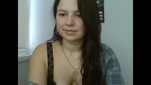 Snapshot of make_mesmile chatting on February 20, 7:32 am make_mesmile online show from February 20, 7:32 am