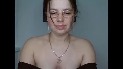 make_mesmile online show from May 28, 6:38 pm