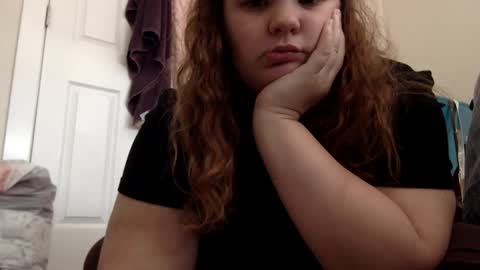 makemesquirt06 online show from September 13, 7:24 pm